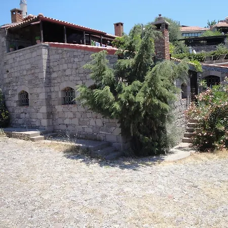 Assos Biber Evi * Assos
