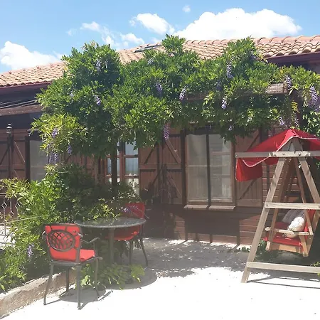 Assos Biber Evi Farm stay *