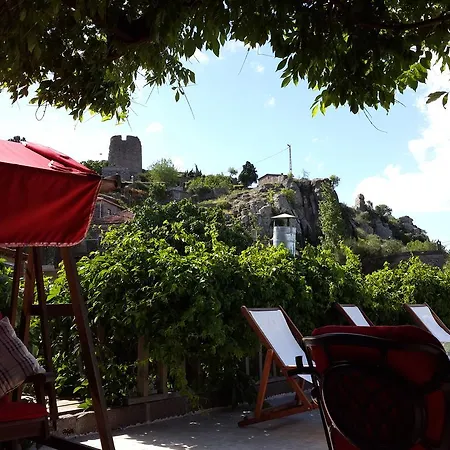 Assos Biber Evi Farm stay *